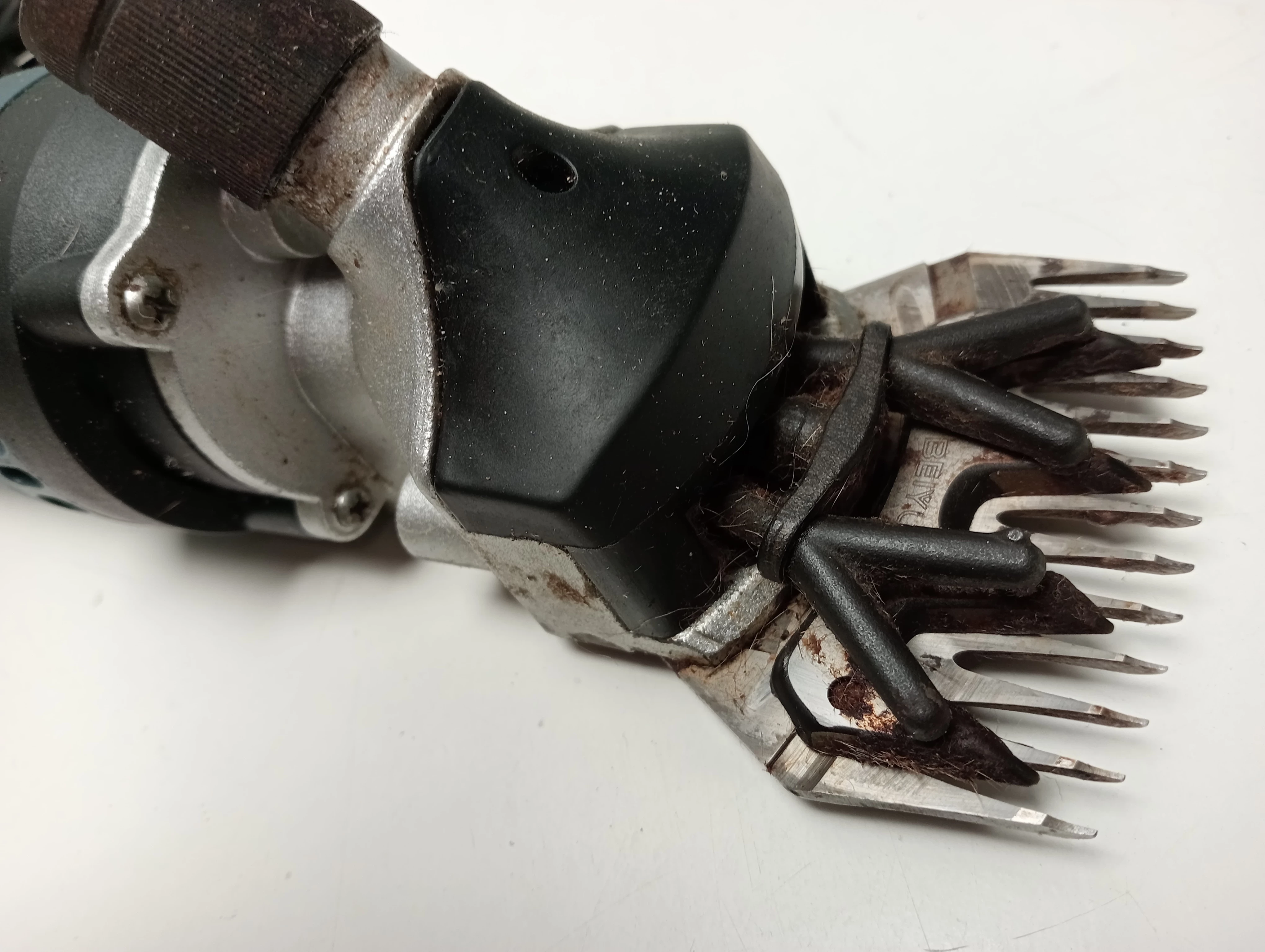 maszynka-do-strzyzenia-owiec-mastiff-550-w-kod-producenta-123