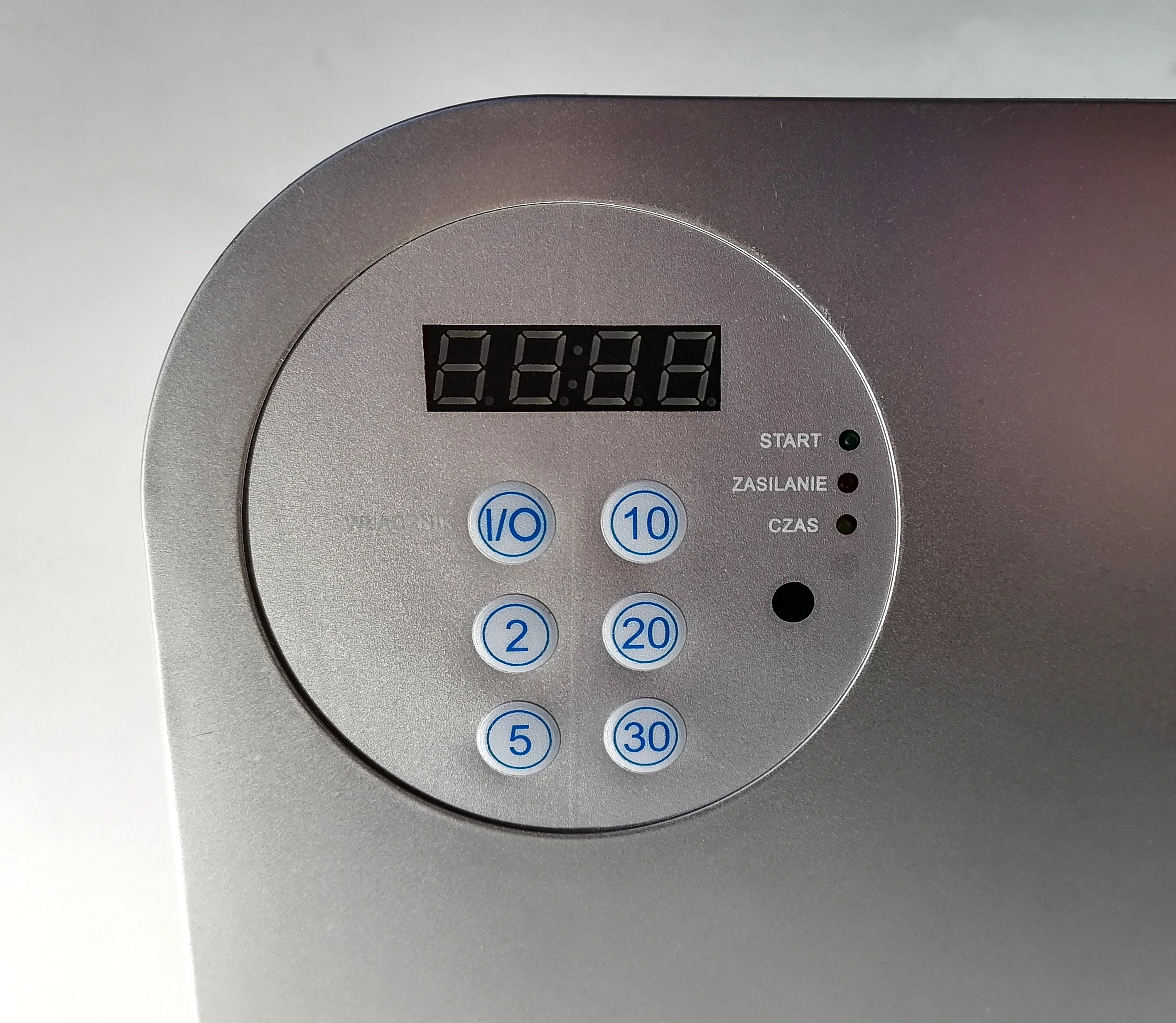 safe-clean-space-practical-device-ozonator-kolor-dominujacy-bialy