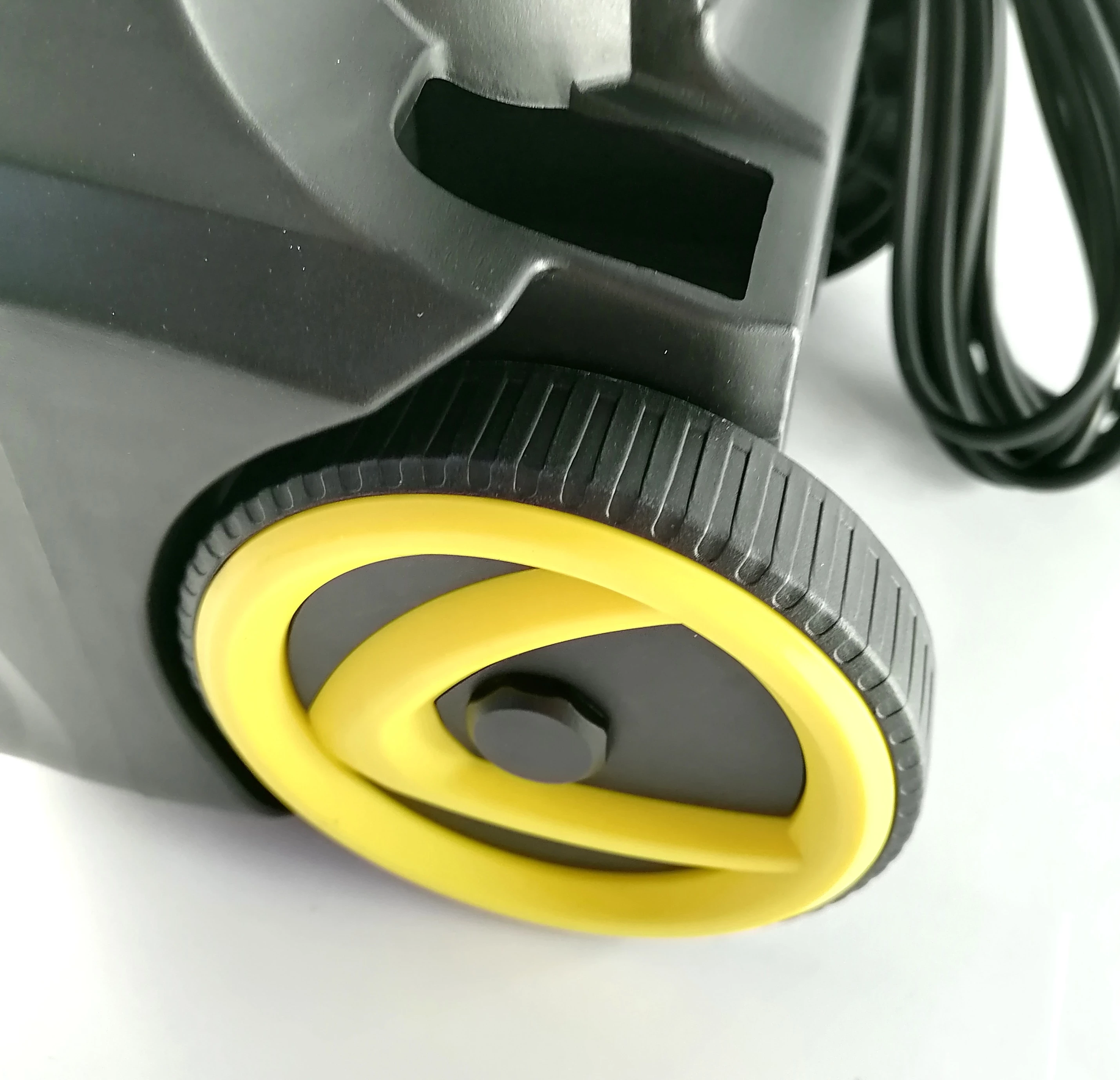 niteo-myjka-cisnieniowa-1900w-marka-niteo-tools