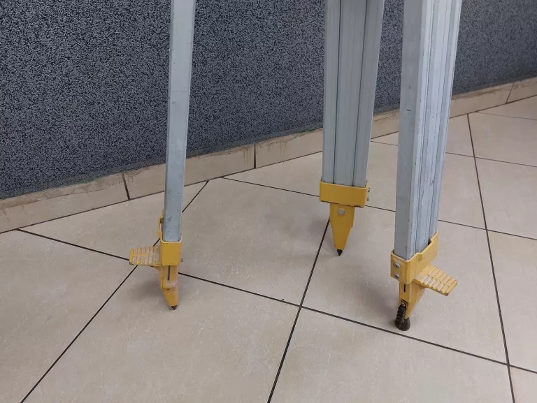 TRÓJNÓG TELESKOPOWY DEWALT DE0735
