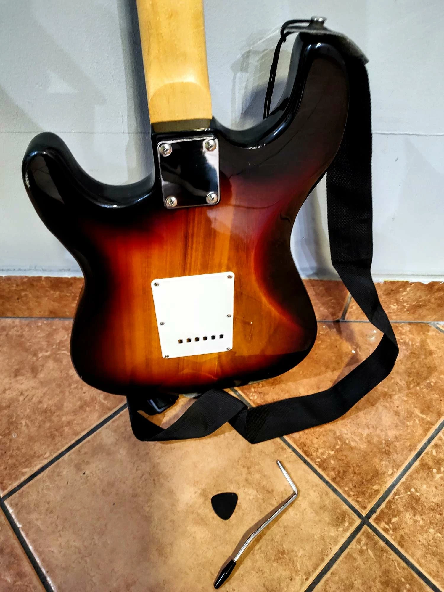 gitara-elektryczna-wilson-ladny-stan-zadbana-stan-uzywany