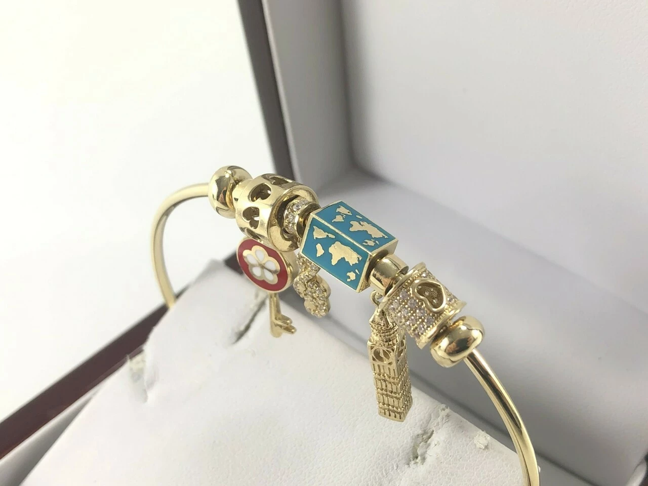 nowa-zlota-bransoletka-ogragla-z-charmsami-585-14k-ean-gtin-5900025430446