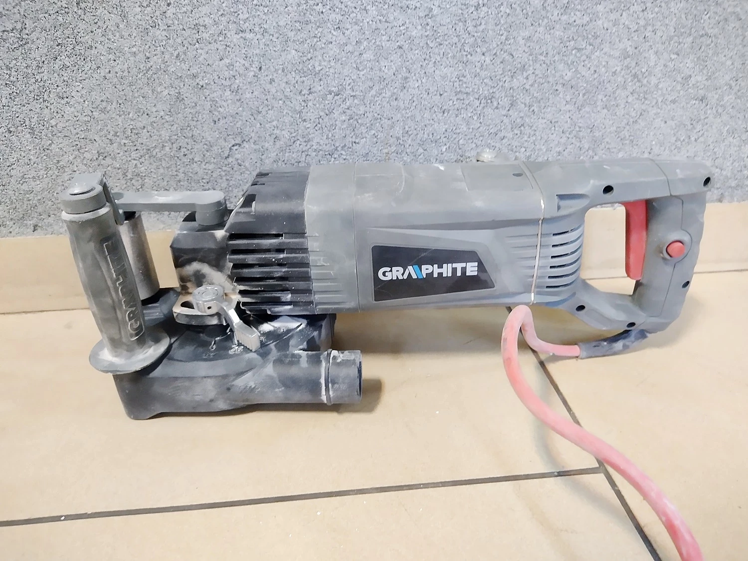 bruzdownica-graphite-59g371-maksymalna-moc-2400