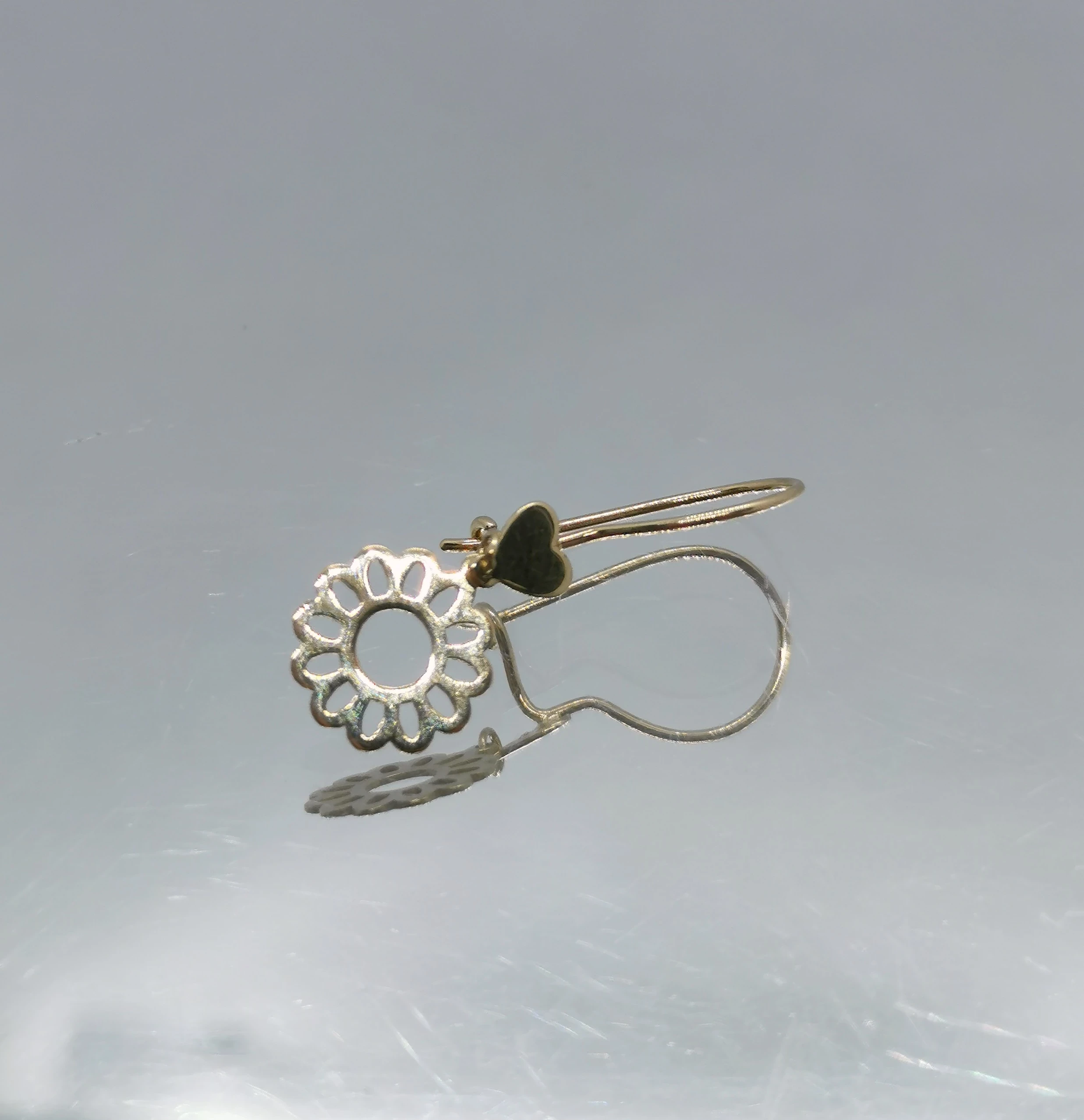 zlote-kolczyki-kwiatki-585-105g-rodzaj-wyrob-jubilerski