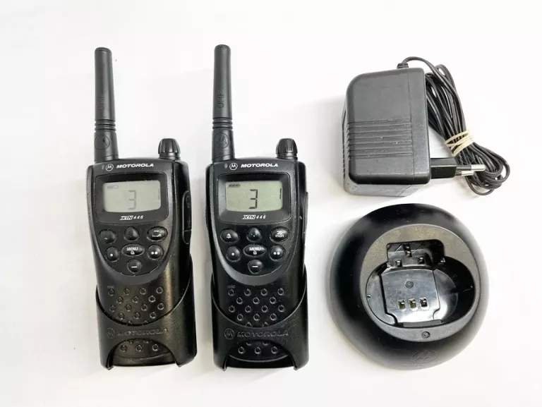 KRÓTKOFALÓWKA MOTOROLA XTN 446 + STACJA ŁADUJĄCA