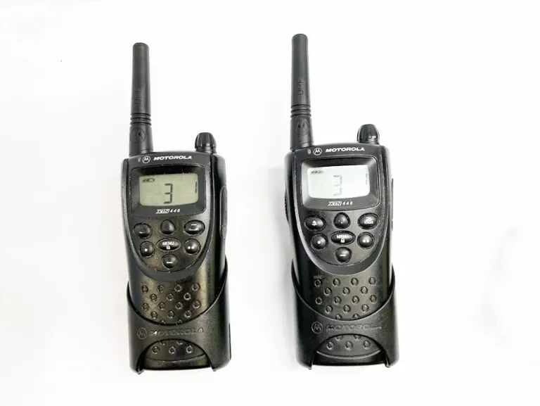 KRÓTKOFALÓWKA MOTOROLA XTN 446 + STACJA ŁADUJĄCA