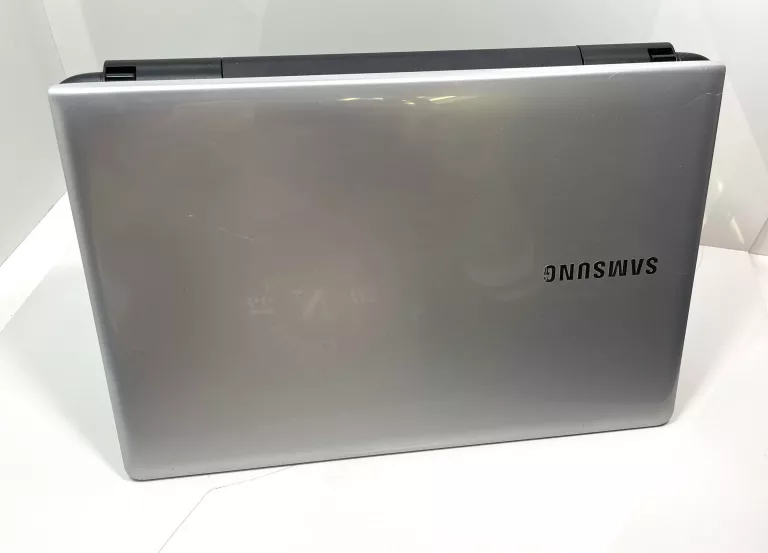 LAPTOP SAMSUNG NP270