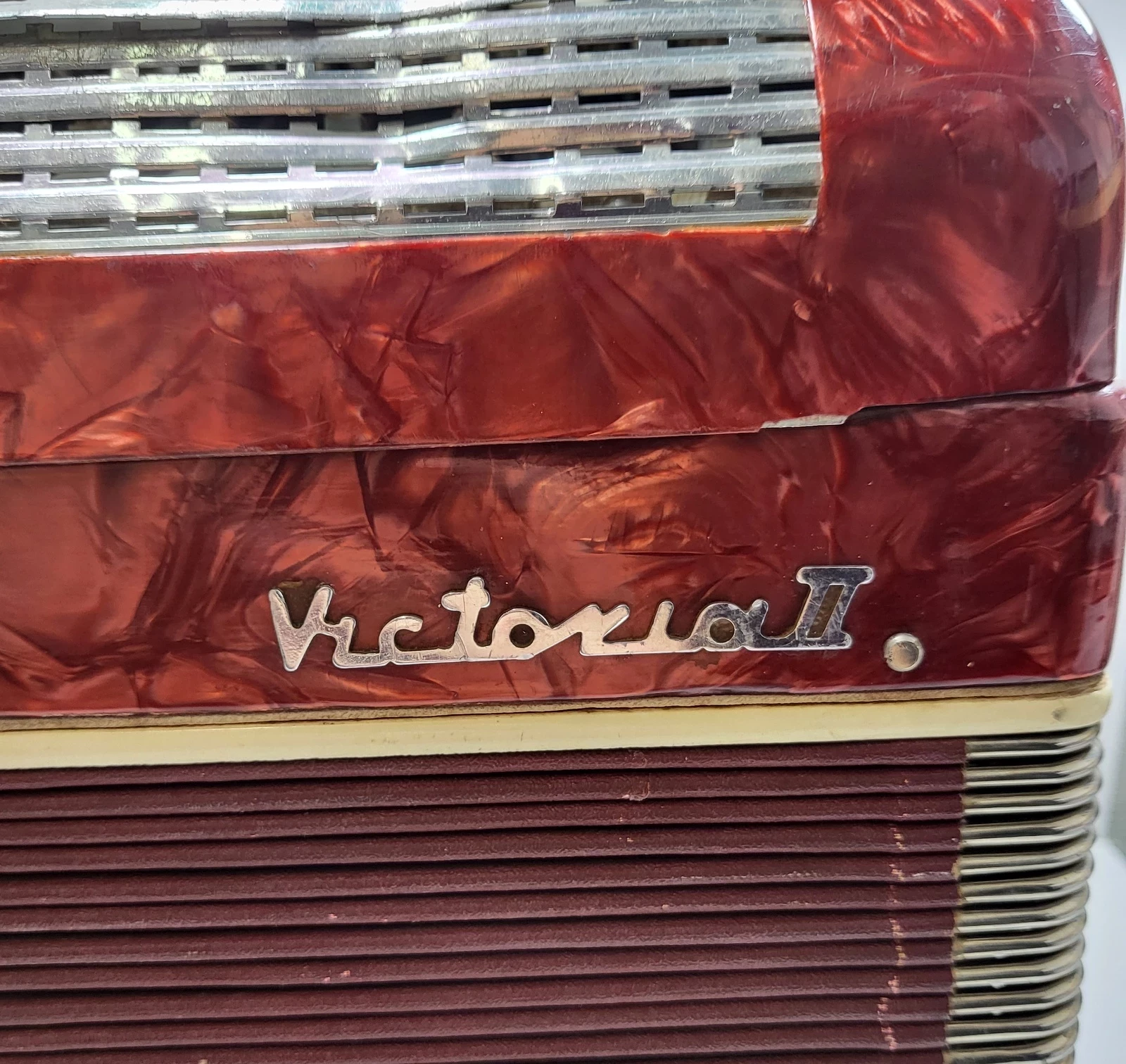 akordeon-victoria-2-stan-uszkodzony