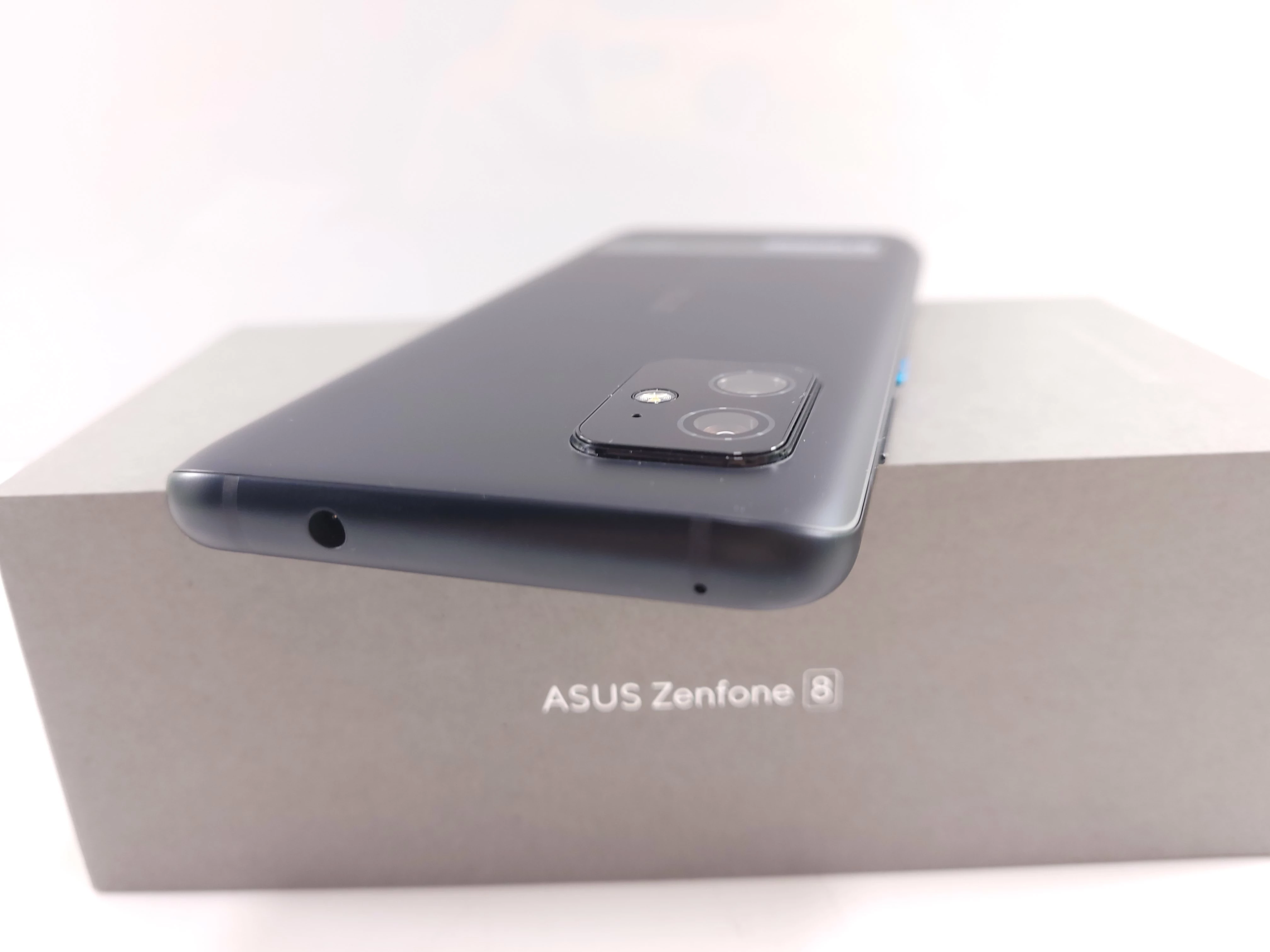 asus-zenfone-8-8128-komplet-igla-gw-xkom-ean-gtin-4711081137634