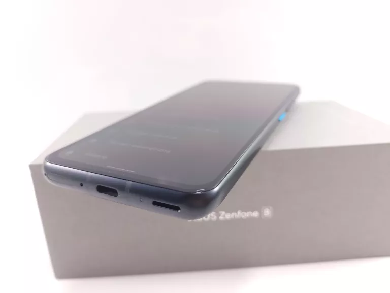 asus-zenfone-8-8128-komplet-igla-gw-xkom-kod-producenta-zs590ks-2a007eu