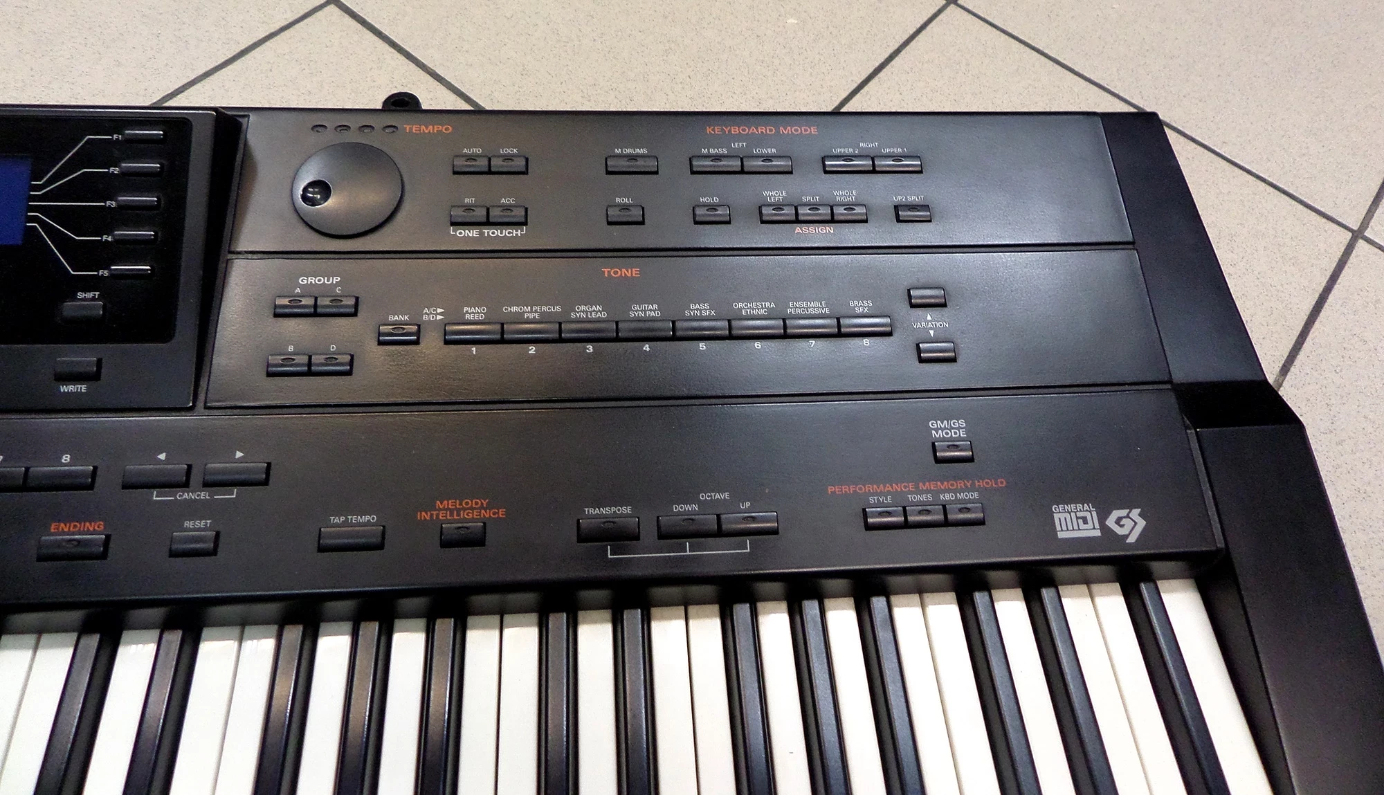 keyboard-roland-g-800-futeral-marka-roland