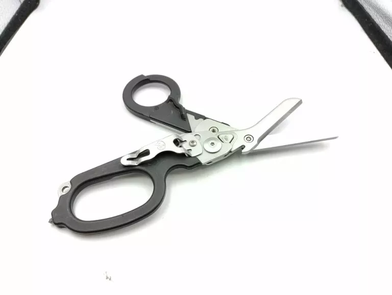 MULTITOOL LEATHERMAN RAPTOR NOŻYCZKI