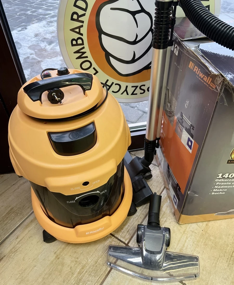 odkurzacz-pioracy-riwall-pro-hartmann-zestaw-stan-uzywany