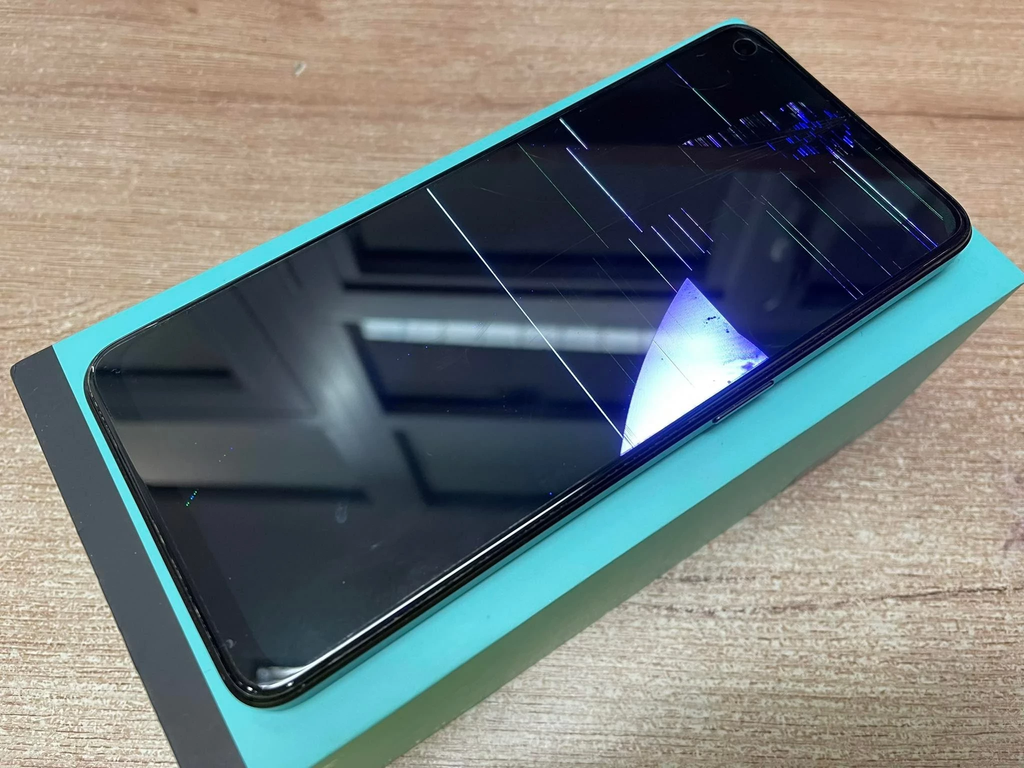 oppo-reno7-8128gb-komplet-pojemnosc-akumulatora-4500