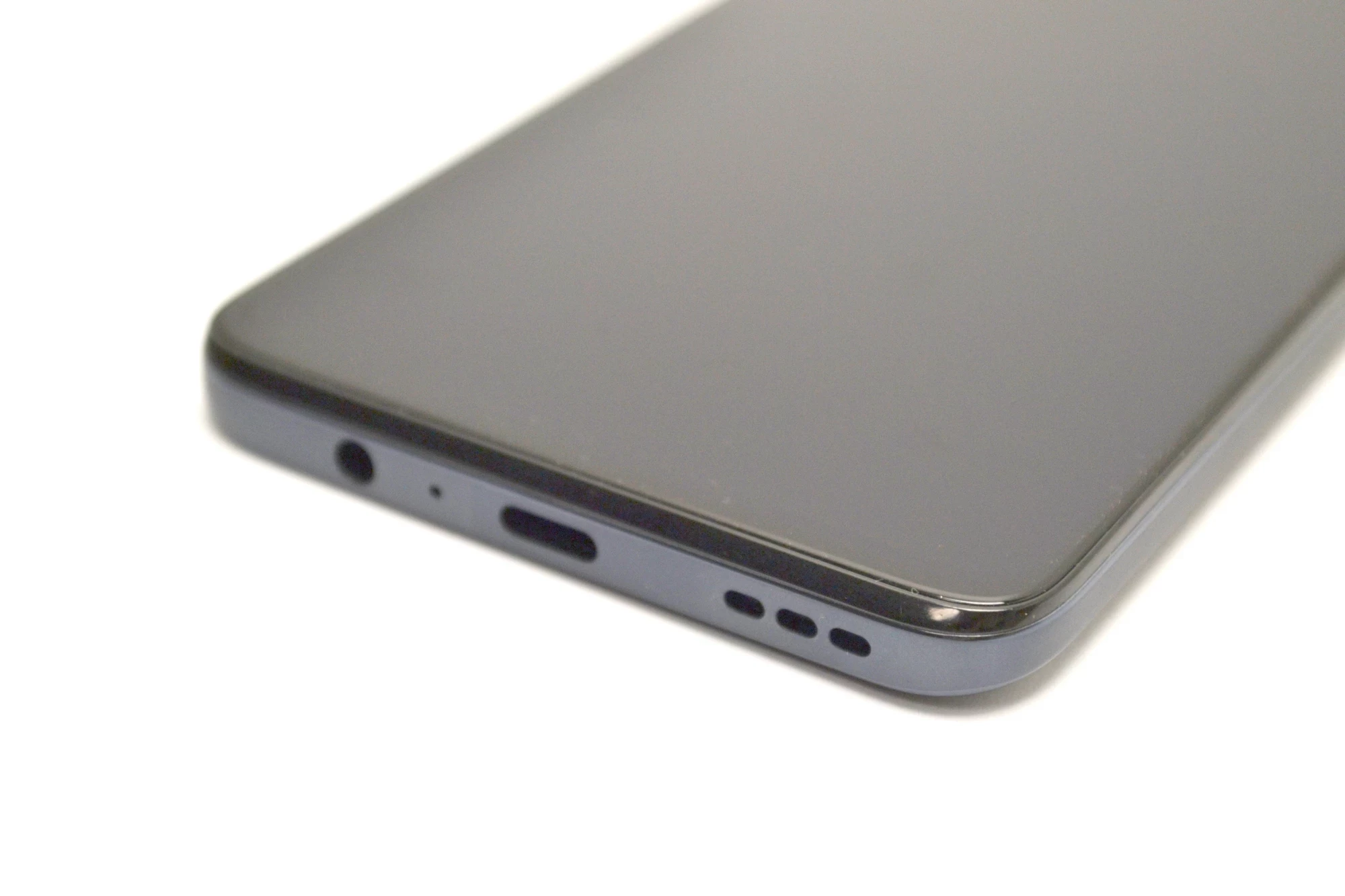 telefon-motorola-moto-g82-5g-6128gb-komplet-plus-typ-smartfon