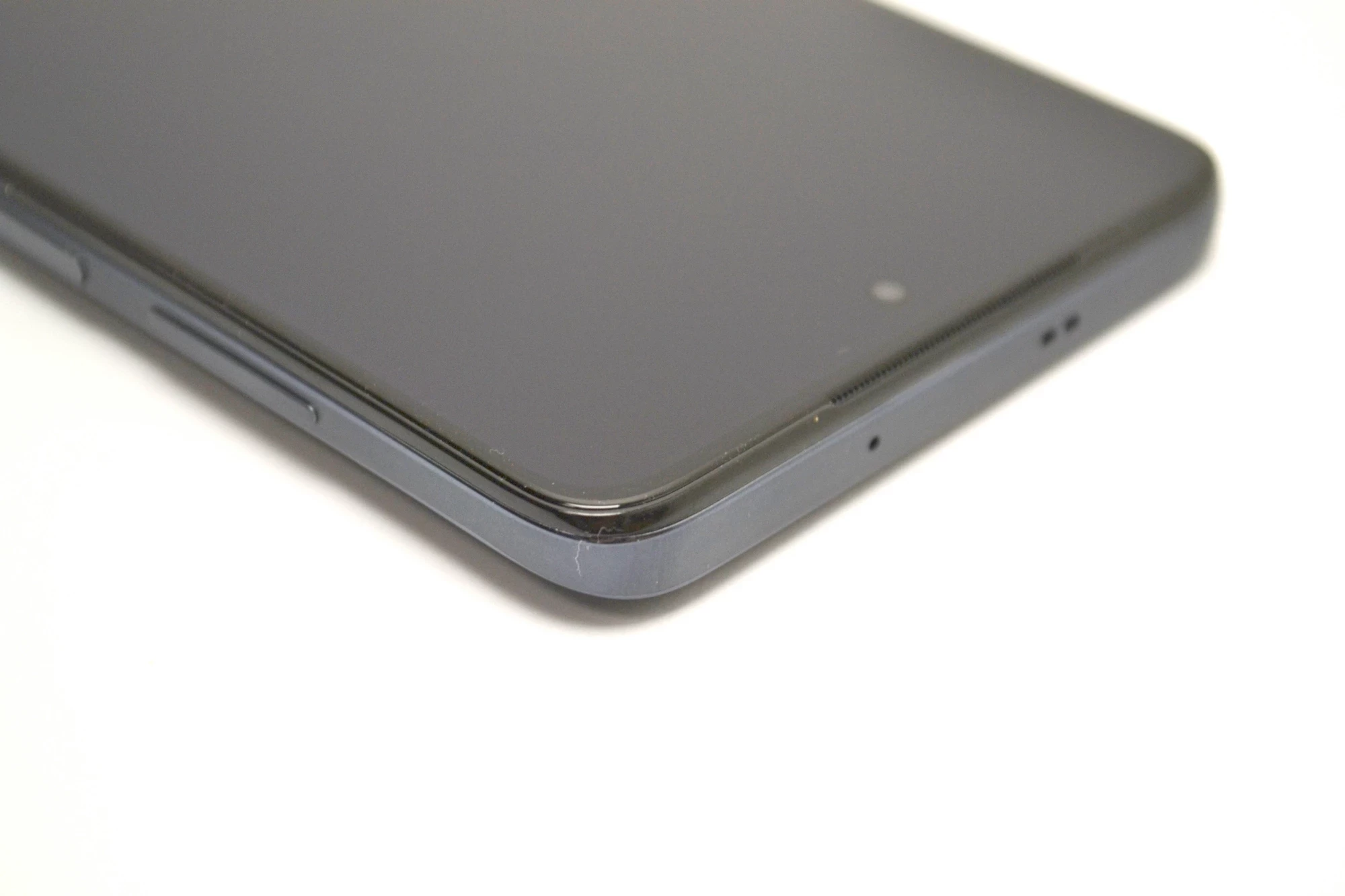 telefon-motorola-moto-g82-5g-6128gb-komplet-plus-ean-gtin-0840023234033