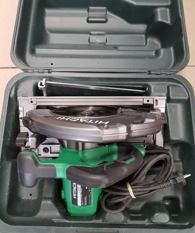 PILARKA HITACHI C 9U3 2000W WALIZKA