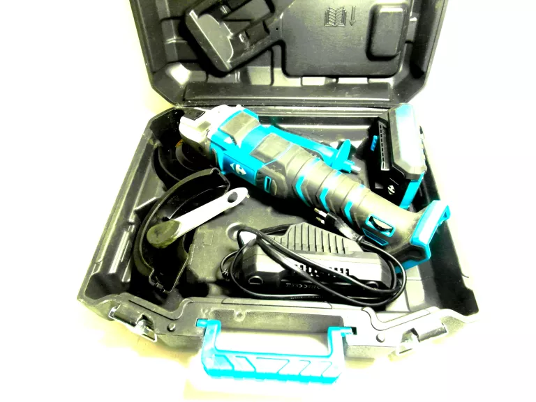 szlifierka-katowa-carrefour-20-v-stagiewna-91-gdansk-harbor