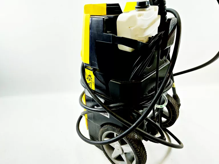 myjka-cisnieniowa-lavor-space-150-2100w-opis-napiecie-zasilania-230