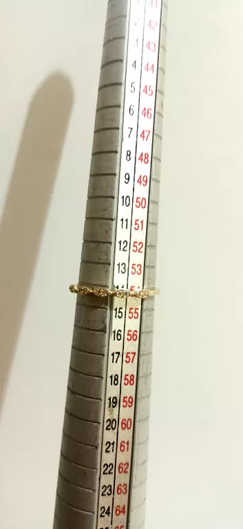 DELIKATNY PIERŚCIONEK R.14