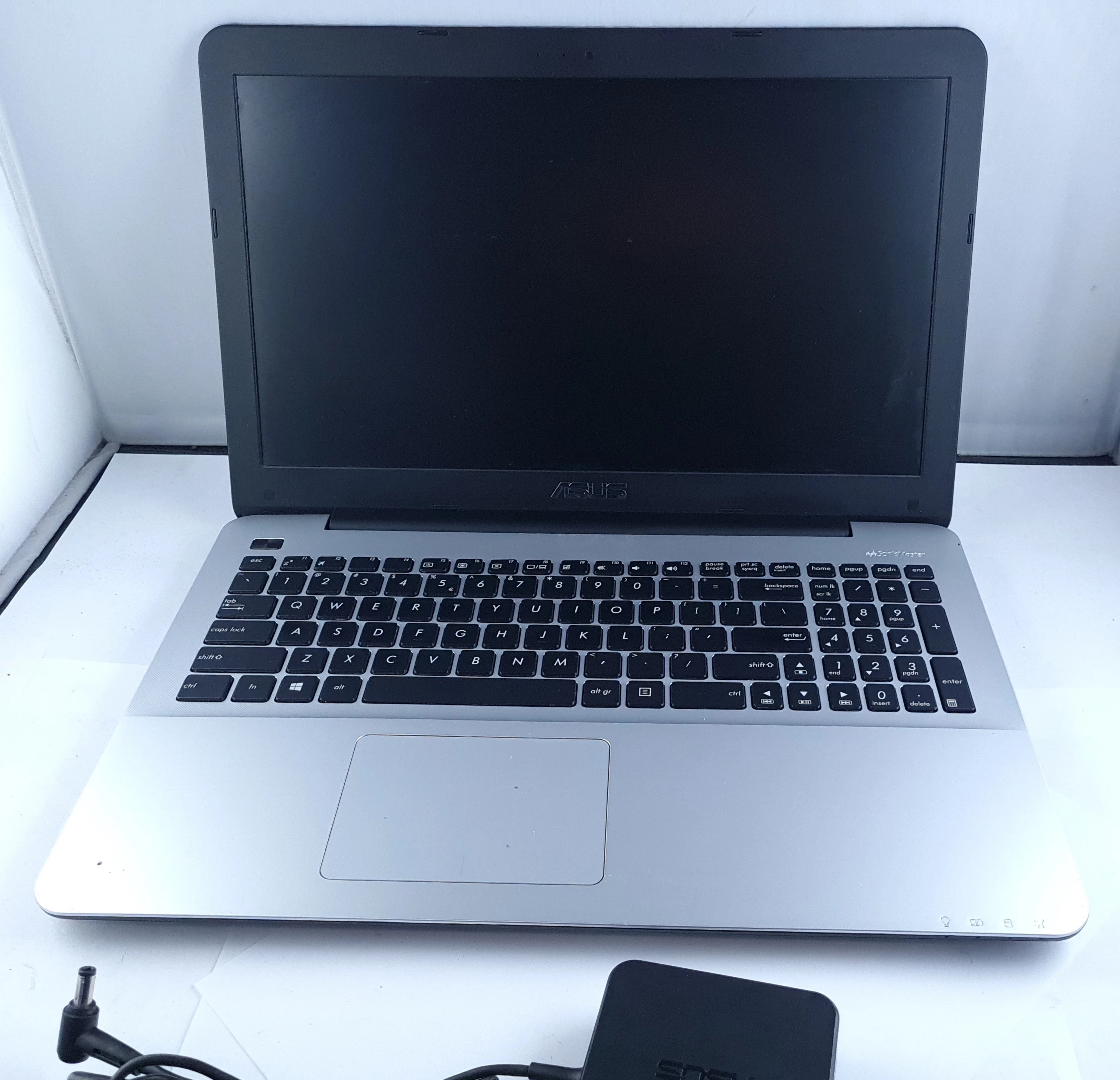 laptop-asus-r556l-i7-5550-12gb1tb-hdd-ge920-m-wyzwolenia-30-32-szczecin-rs