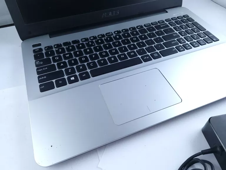 laptop-asus-r556l-i7-5550-12gb1tb-hdd-ge920-m-przekatna-ekranu-156