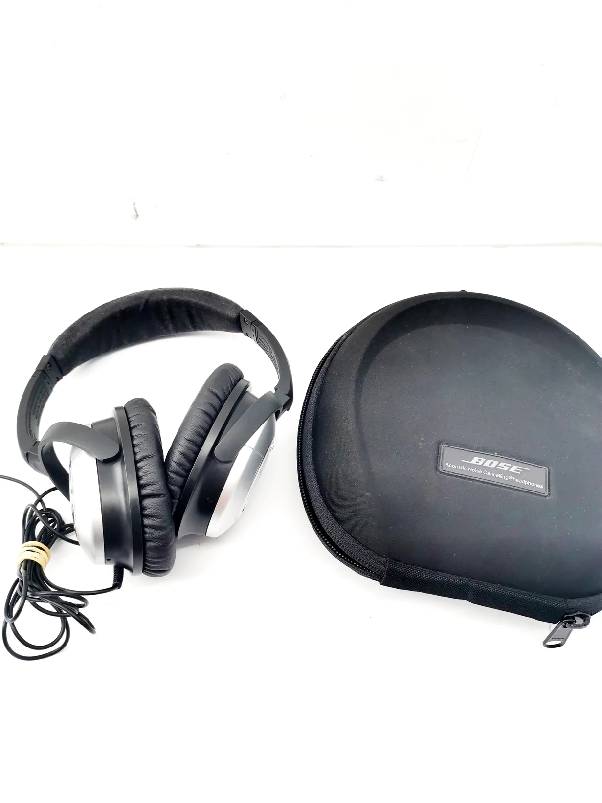 sluchawki-bose-quietcomfort-15-qc15-1-maja-47-sj-lublin