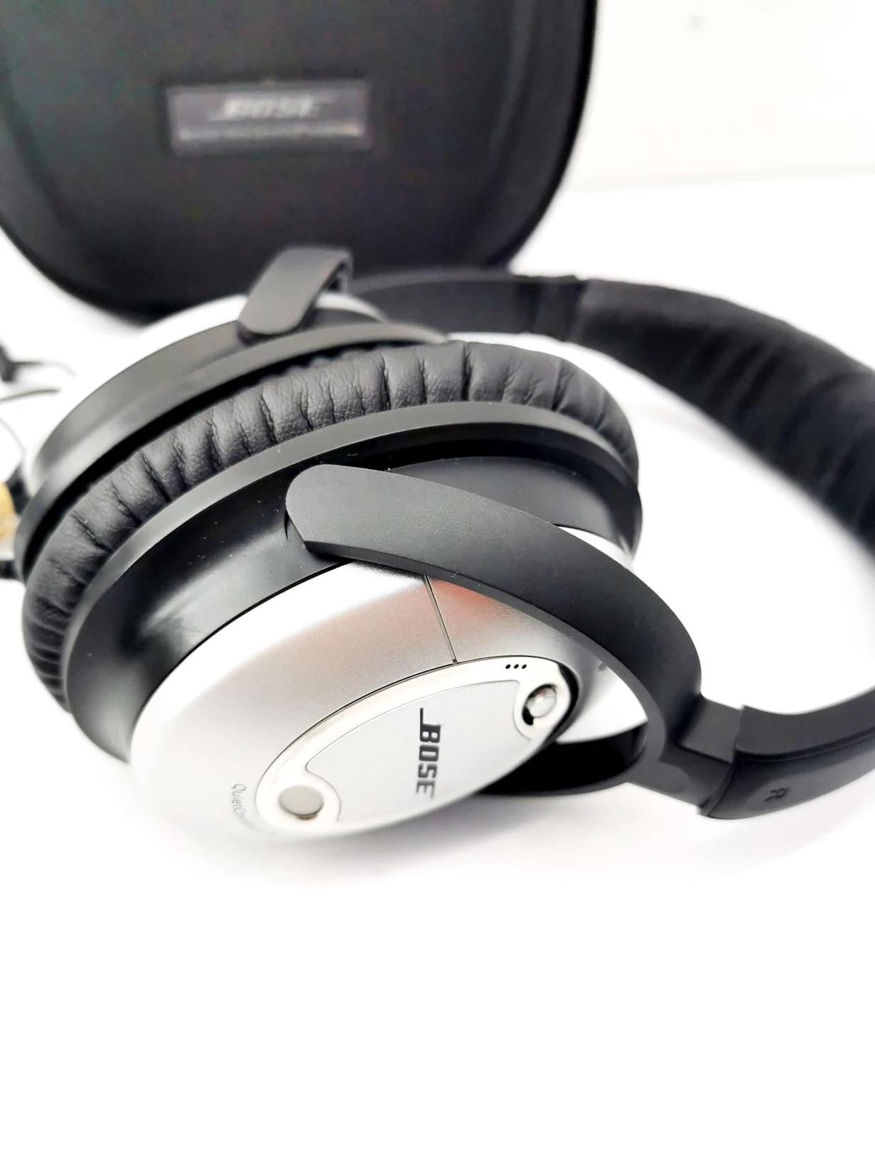 sluchawki-bose-quietcomfort-15-qc15-rodzaj-sluchawek-nauszne