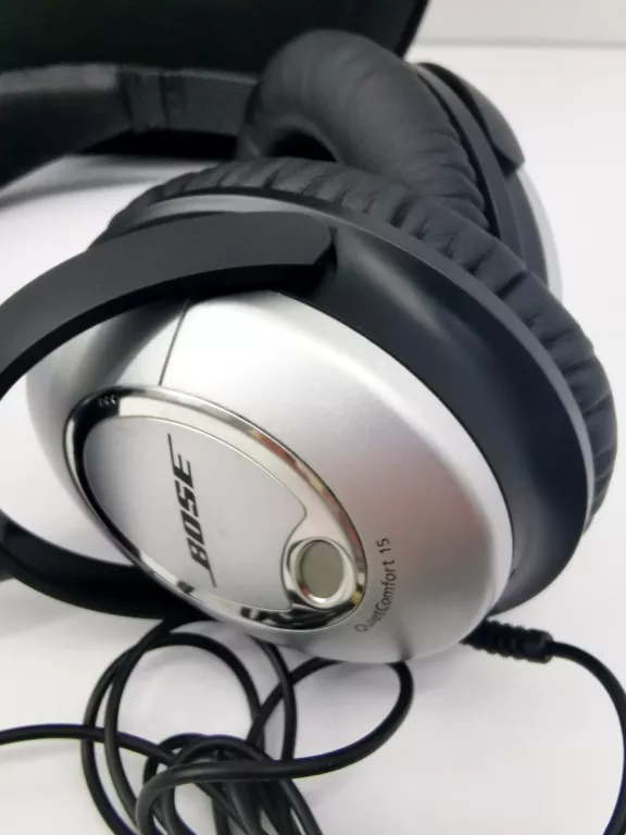 sluchawki-bose-quietcomfort-15-qc15-marka-bose