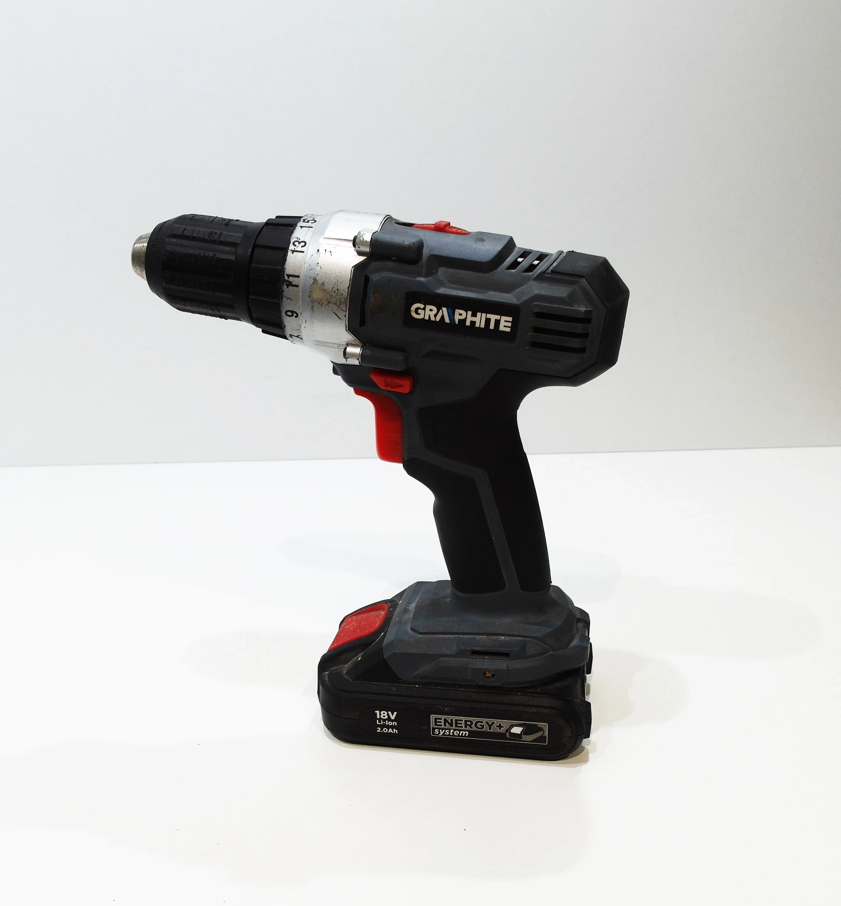 wiertarko-wkretarka-graphite-58g022-ps15-energy-typ-uchwytu-samozaciskowy