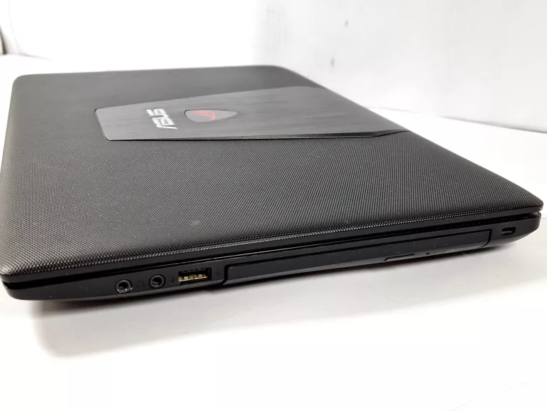 LAPTOP ASUS ROG 55VW 15,6 " I7-6700HQ 16GB / 1TB