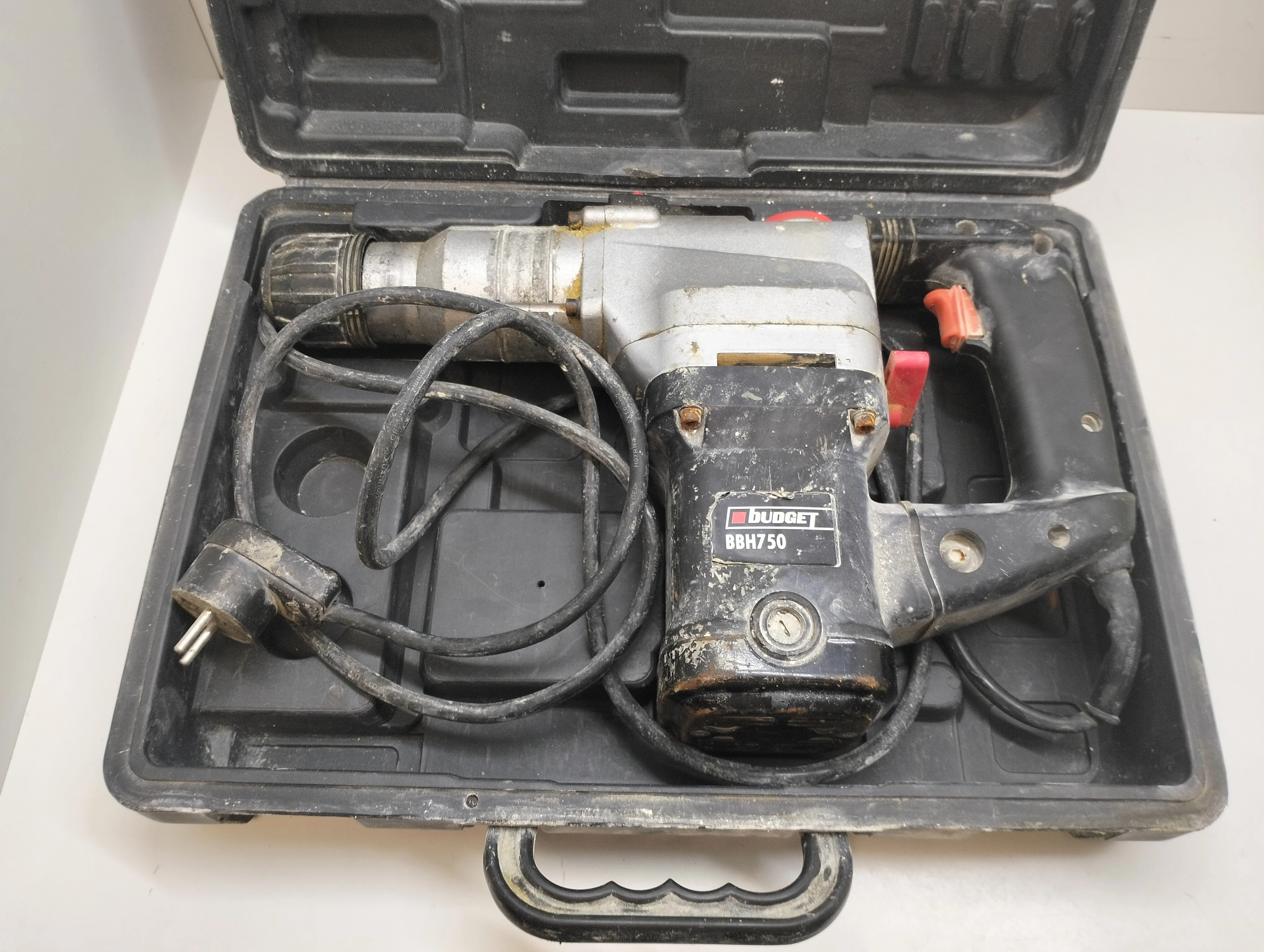 mlotowiertarka-budget-bbh750-stan-uzywany