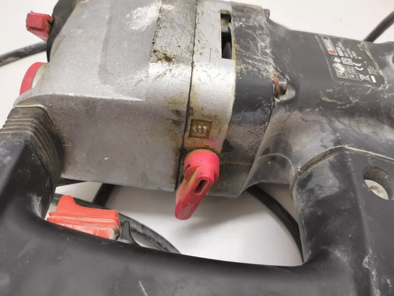 mlotowiertarka-budget-bbh750-energia-udaru-2