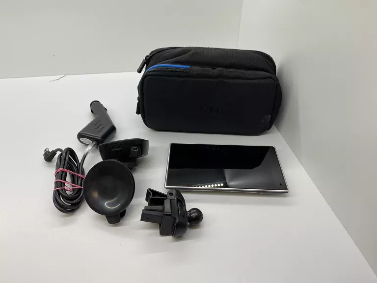 NAWIGACJA GARMIN NUVI 3597LM+ŁAD ETUI