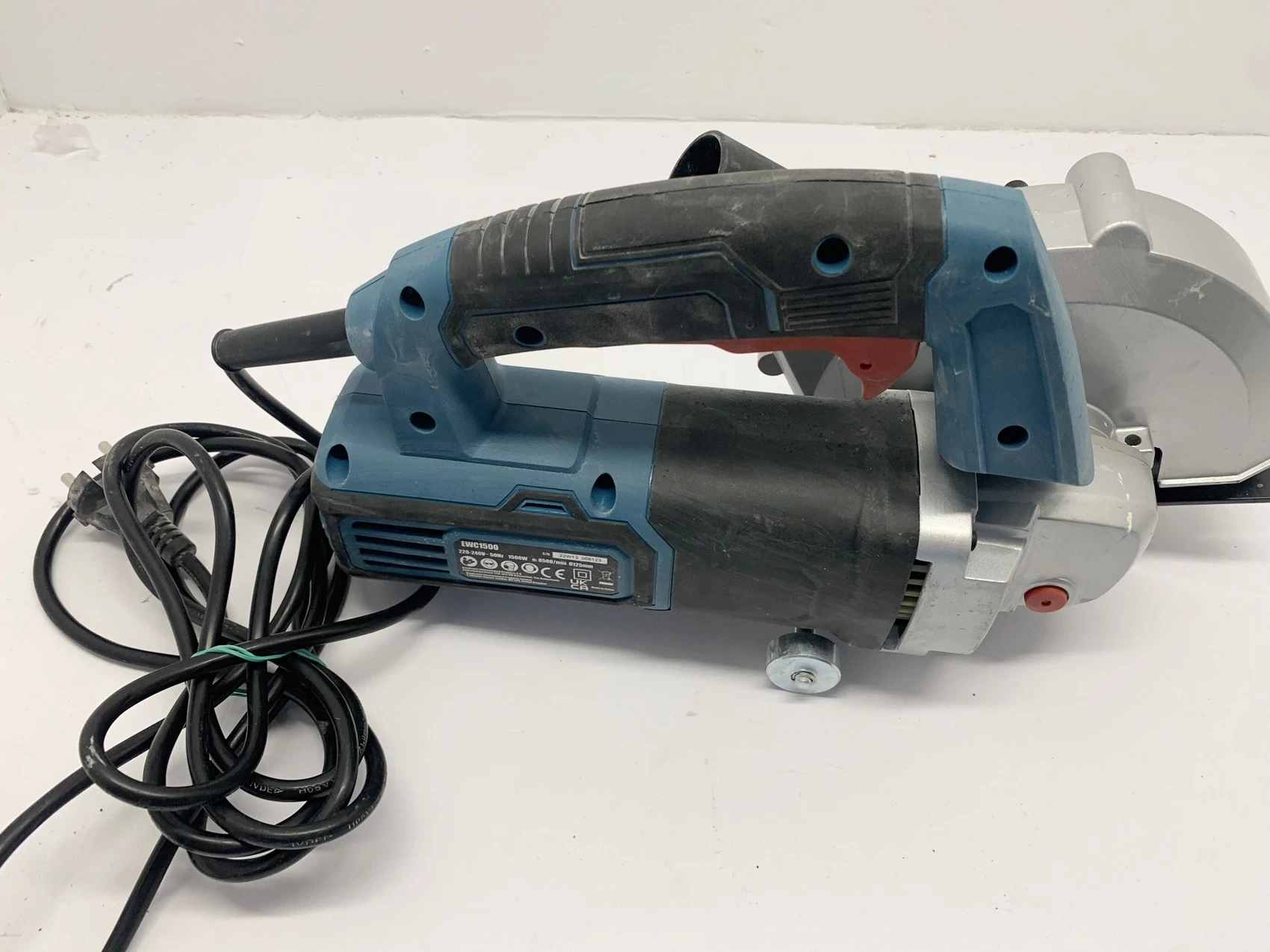 bruzdownica-erbauer-ewc1500-1500-w-maksymalna-glebokosc-ciecia-30