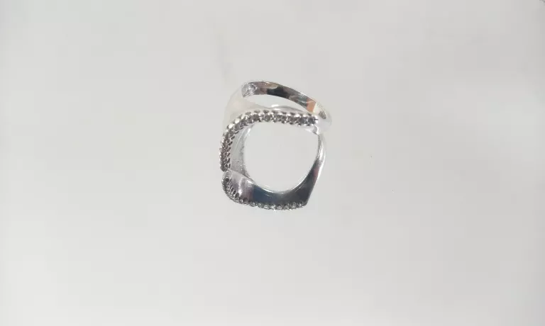 ciekawy-srebrny-pierscionek-kamienie-221-32