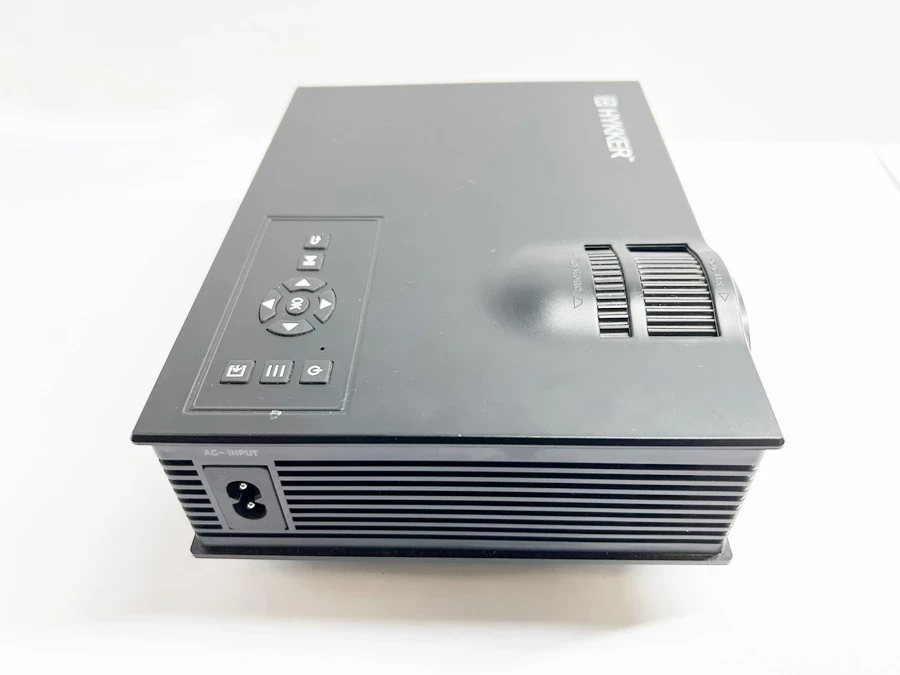 projektor-hykker-vision-130-zestaw-technologia-wyswietlania-led