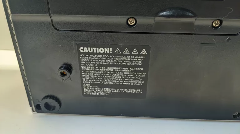 PROJEKTOR OPTOMA ES520 * USZKODZONY