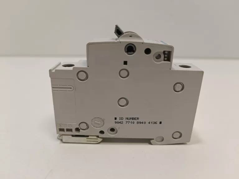 WYŁĄCZNIK NADPRĄDOWY HAGER MB 116A B16