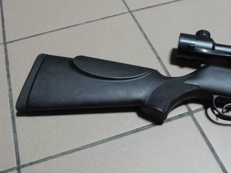 WIATRÓWKA HATSAN MOD 90 5,5MM Z OPTYKĄ 7X50