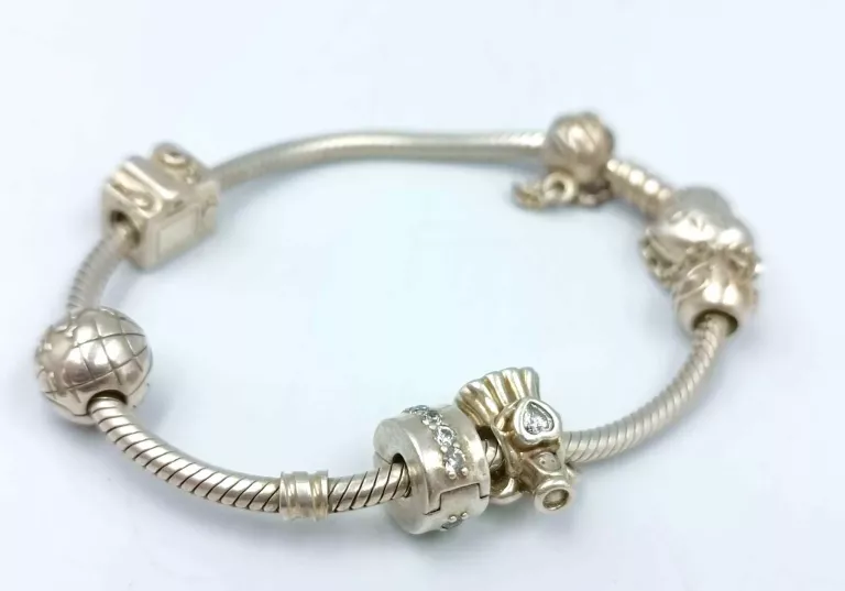 BRANSOLETKA PANDORA 32,83G ROZMIAR 17