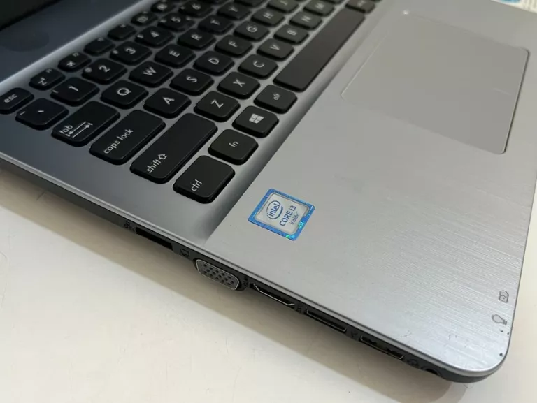 LAPTOP ASUS X541U