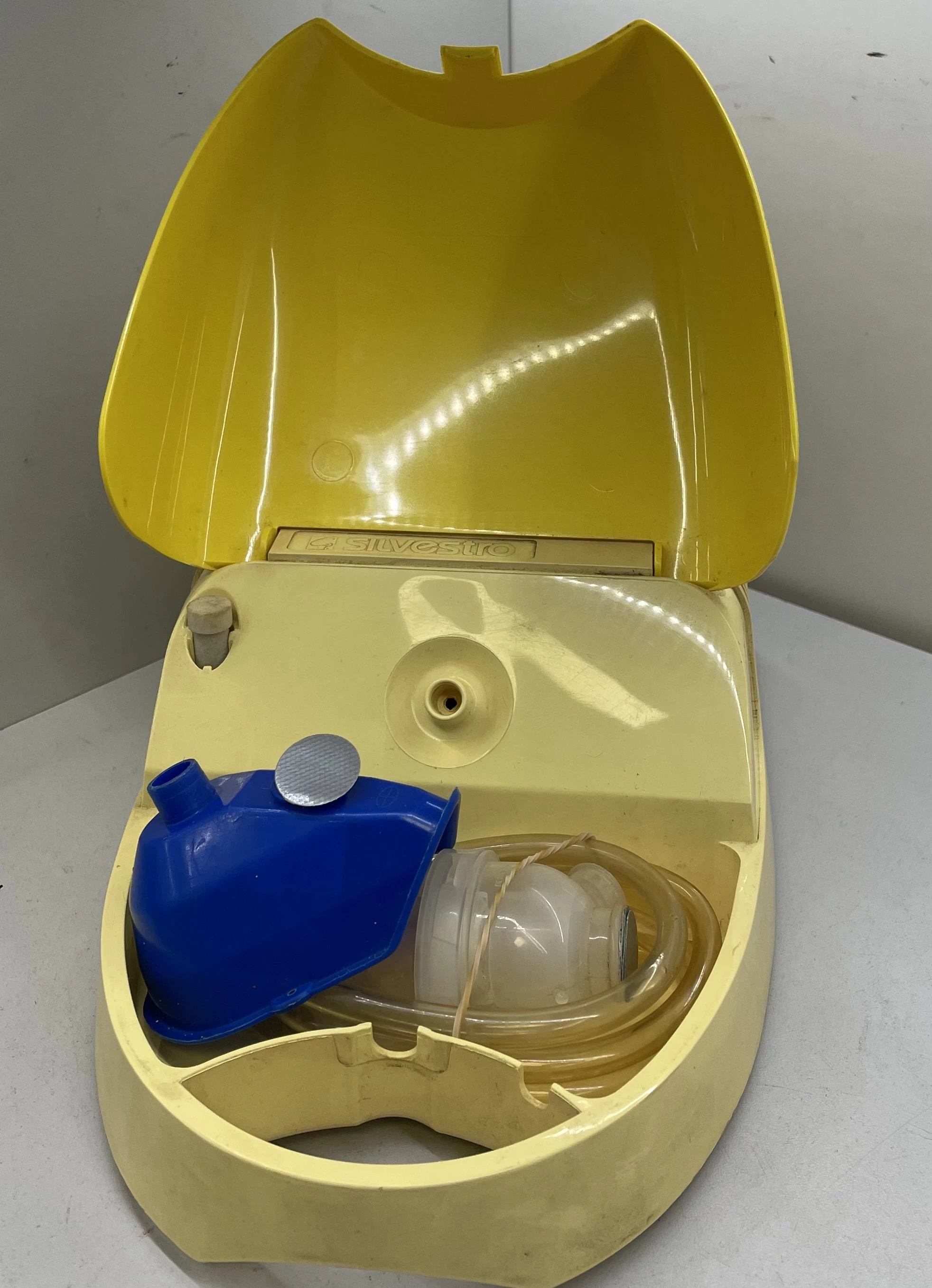 nebulizator-silvestro-zolty-stan-uzywany