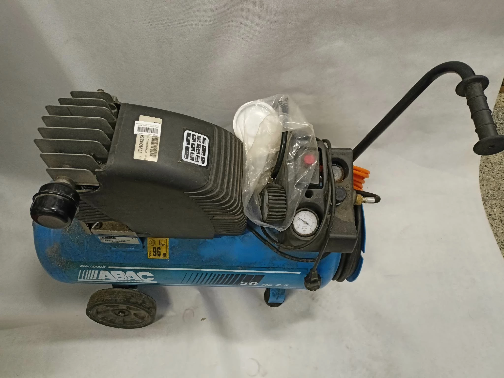 kompresor-50l-adac-montecarlo-d3-akcesoria-ean-gtin-5907737374976