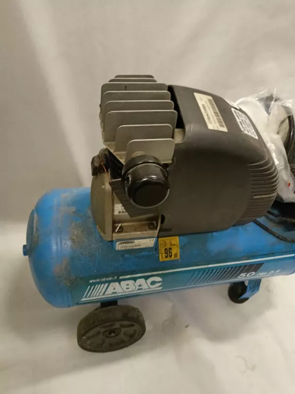 kompresor-50l-adac-montecarlo-d3-akcesoria-moc-silnika-750