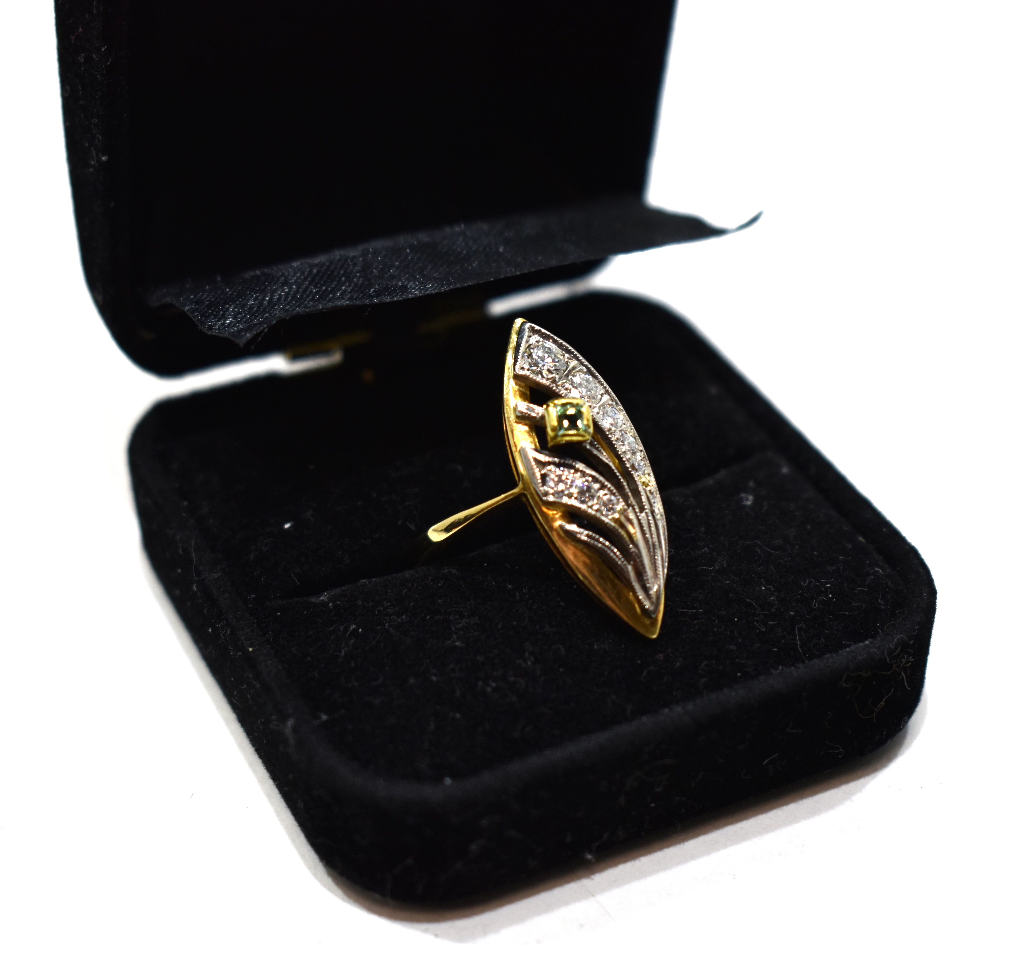 vintage-zloty-pierscionek-z-brylantem-698g-750-kolor-dominujacy-205826-225106