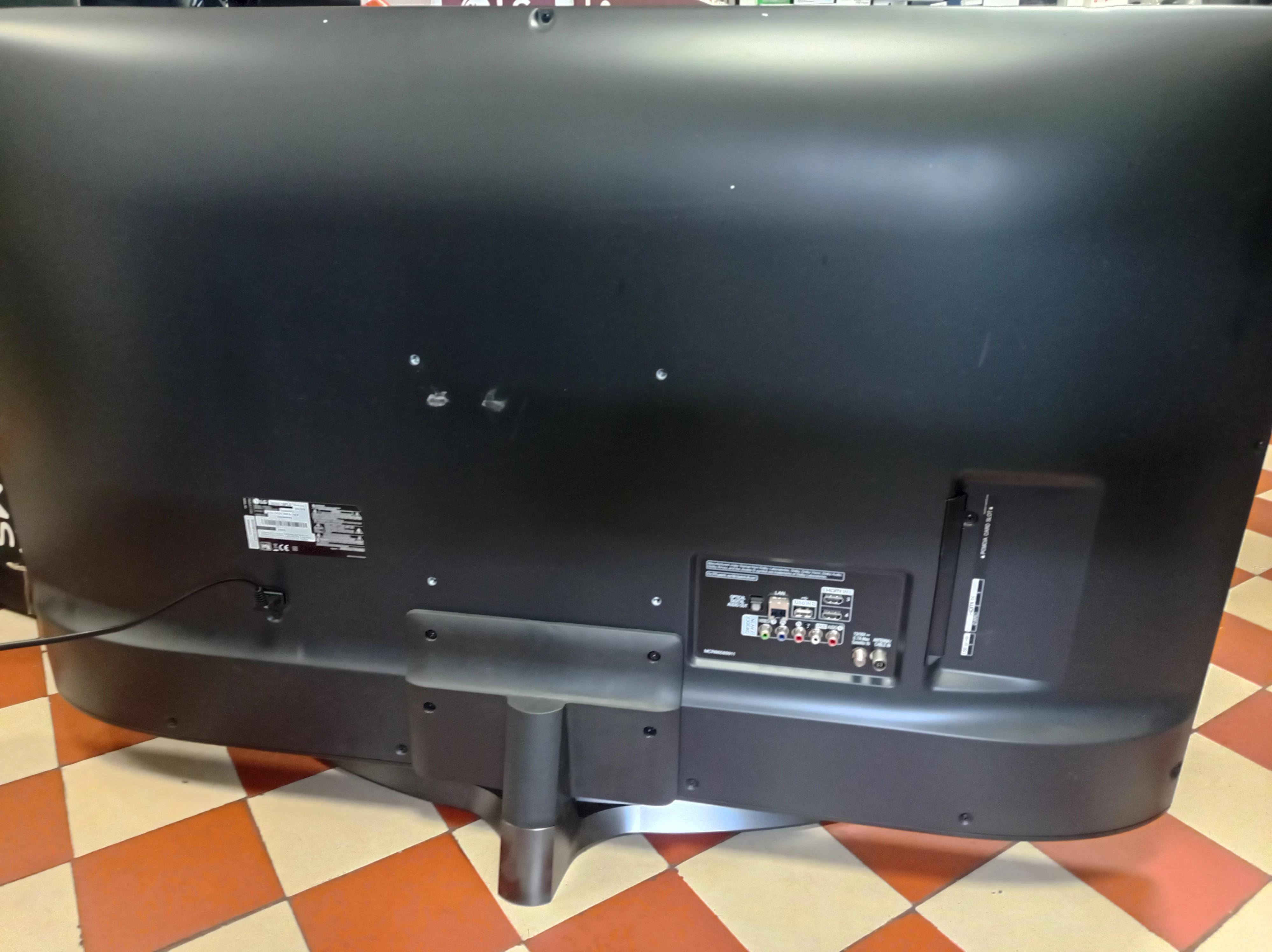 tv-lg-50uk6750pld-uszkodzona-matryca-model-50uk6470