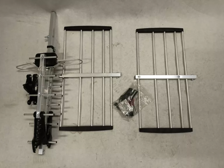 ANTENA ZEWNETRZNA XENIC UHF-141 5G KOMPLET
