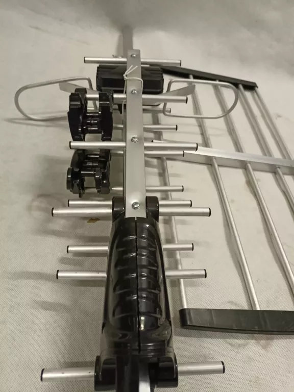 ANTENA ZEWNETRZNA XENIC UHF-141 5G KOMPLET