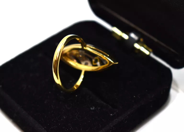 vintage-zloty-pierscionek-z-brylantem-698g-750-material-15835-2